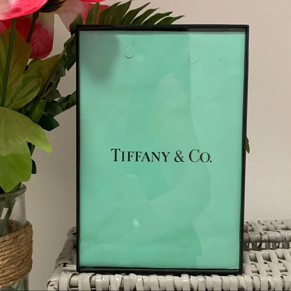 Tiffany & Co. Gift Bag art on frame 🎁
